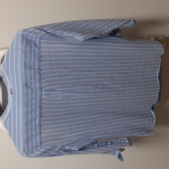 Ivanka Trump 3/4 sleeve blouse - Picture 3 of 6